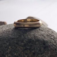 4mm D-shaped wedding ring with a brushed finish
