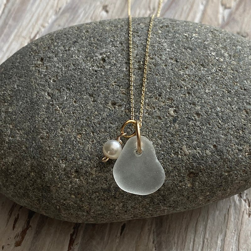 White sea glass with freshwater pearl