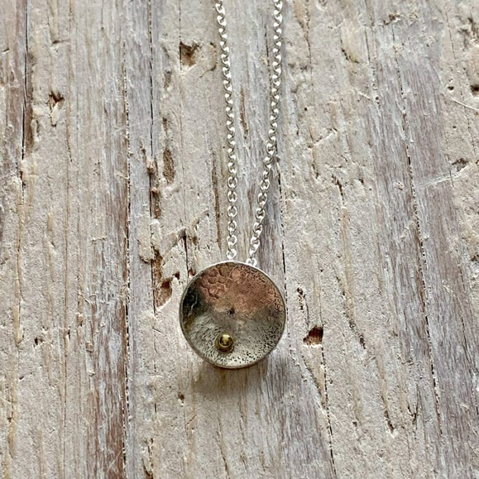 Beaches circle pendant