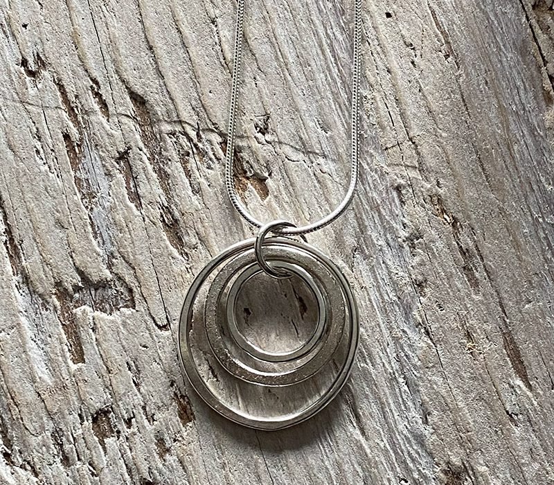 layered rings pendant